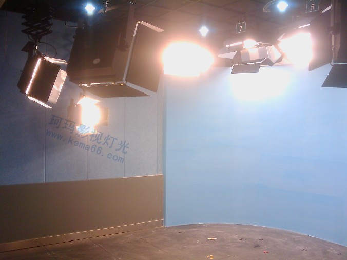 武进日报演播室灯光装修效果图