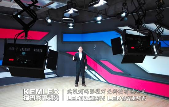 武汉山石云天文化传媒直播室灯光图 武汉山石云天文化传媒直播室灯光图