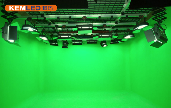 山东新感觉影视文化传媒演播室灯光工程案例一 山东新感觉影视文化传媒演播室灯光工程案例一