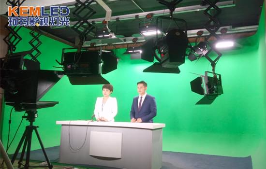 内蒙古神华准能集团虚拟演播室灯光实景图1 内蒙古神华准能集团虚拟演播室灯光实景图1