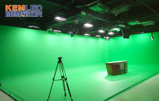 天津机电学院演播室灯光实景图