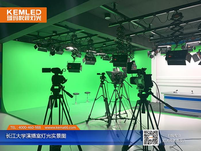 长江大学演播室灯光工程实景图 长江大学演播室灯光工程实景图