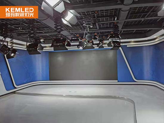 演播室灯光实景图1 演播室灯光实景图1