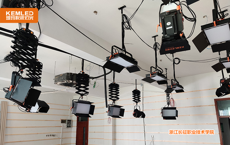 演播室灯具