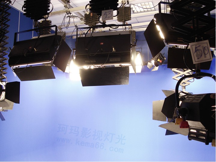 江苏常州武进虚拟新闻演播室灯光效果图四