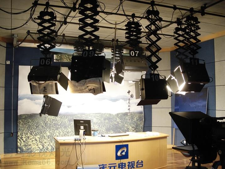 浙江庆元电视台新闻演播室灯光效果图一