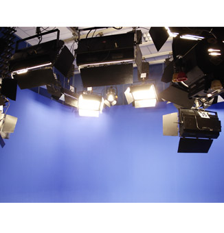 江苏常州武进48平米虚拟新闻演播室灯光