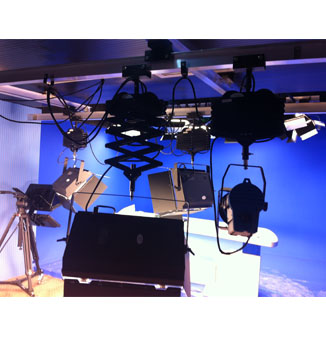 陕西榆林国家电网32平方米虚拟演播室灯光工程