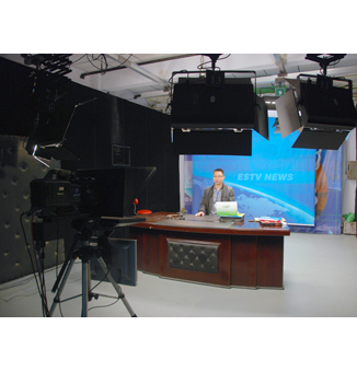 湖北恩施电视台43平米演播室灯光工程