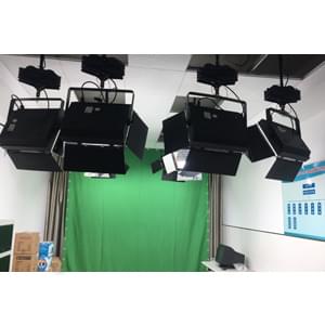 29㎡小型校园虚拟演播室灯光设计方案