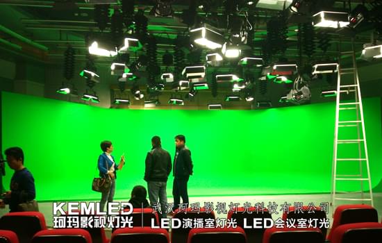 湖南师范大学校园电视台虚拟演播室灯光图