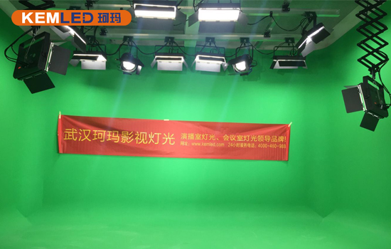 华中科技大学文华学院虚拟演播室灯光案例图