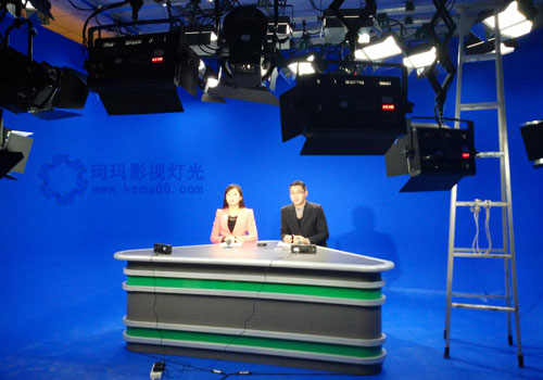 青海省格尔木市电视台LED演播室灯光效果图4