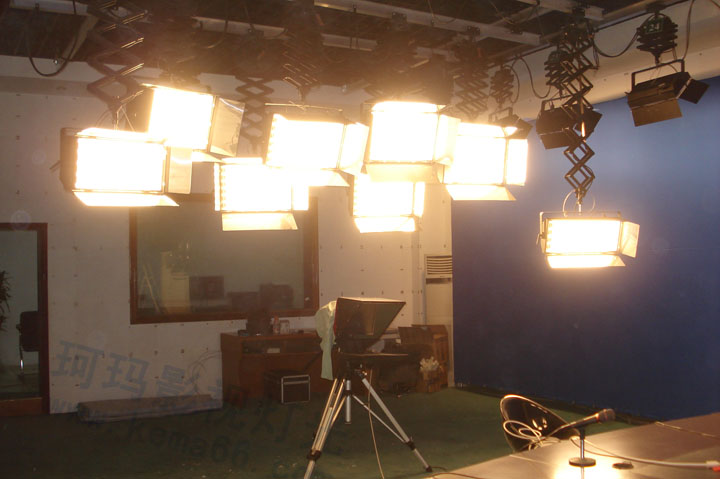 蕲春电视台虚拟演播室灯光