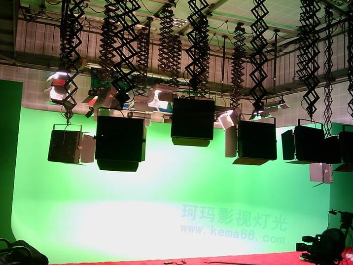江苏南京海军工程大学虚拟绿箱演播室灯光效果图一