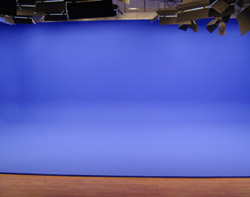 山西临汾电视台68平米虚拟演播室灯光