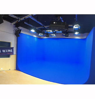 湖北孝昌县第一高级中学虚拟演播室灯光+蓝箱工程